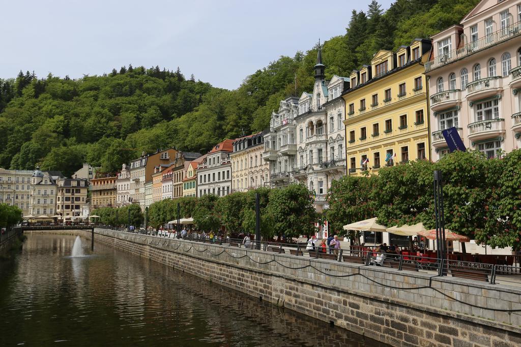 Hotel Renesance Krasna Kralovna Karlovy Vary Ngoại thất bức ảnh